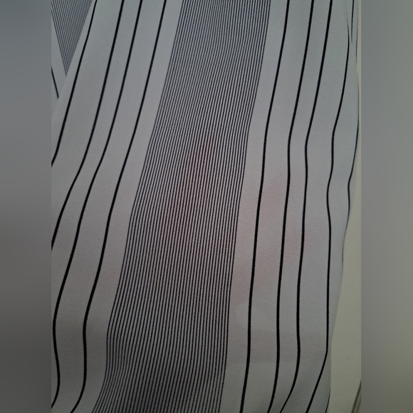 V Neck Racerback Lace Striped Cami - Picture 7 of 10